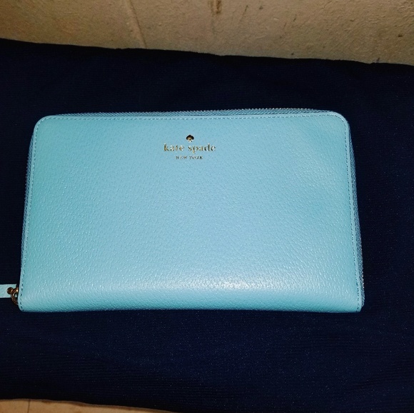 kate spade Other - ♠️Kate Spade♠️ Wallet